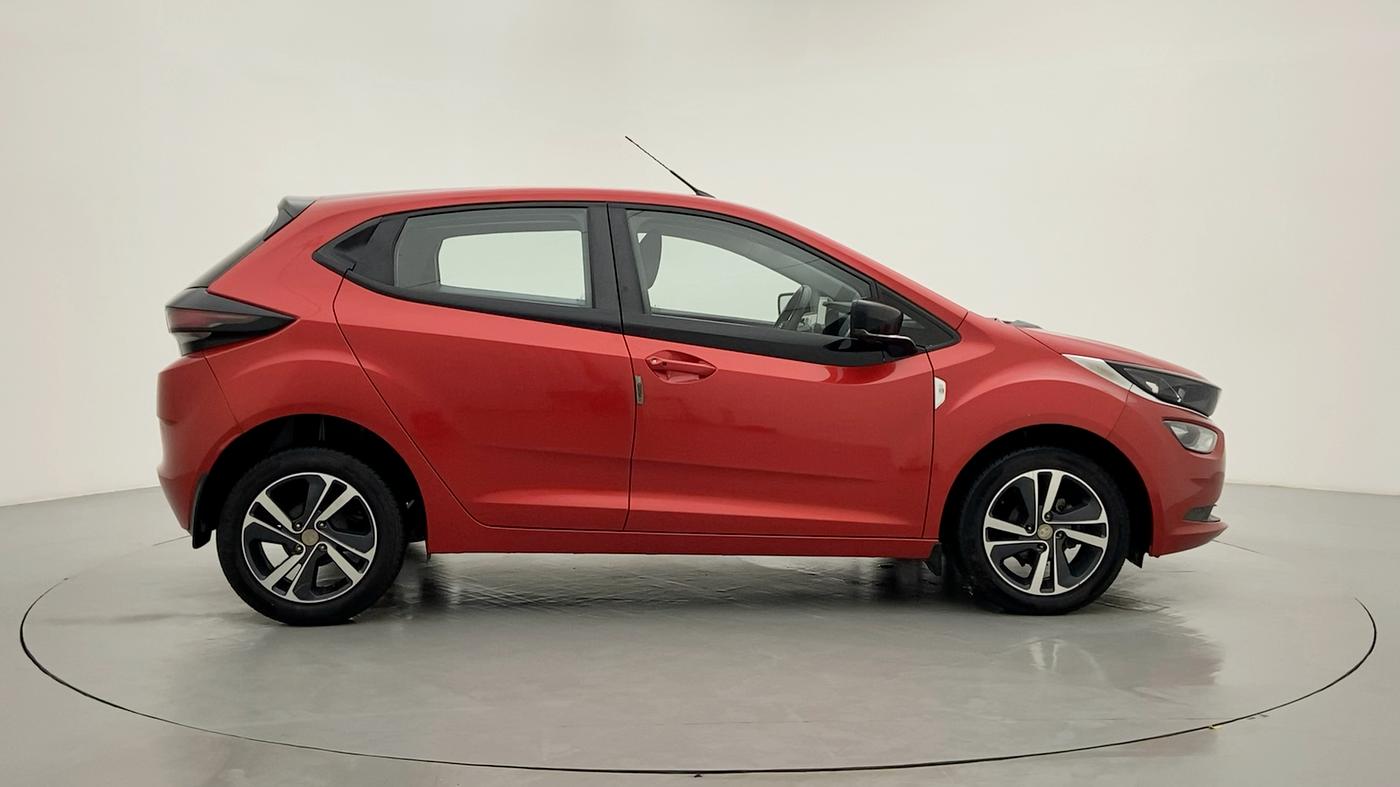 2020 Tata ALTROZ XZ 1.2, Petrol, Manual, 16,908 km, Right Side View