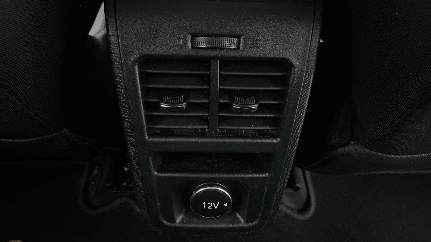 2020 Tata ALTROZ XZ 1.2, Petrol, Manual, 16,908 km, Rear AC Vents