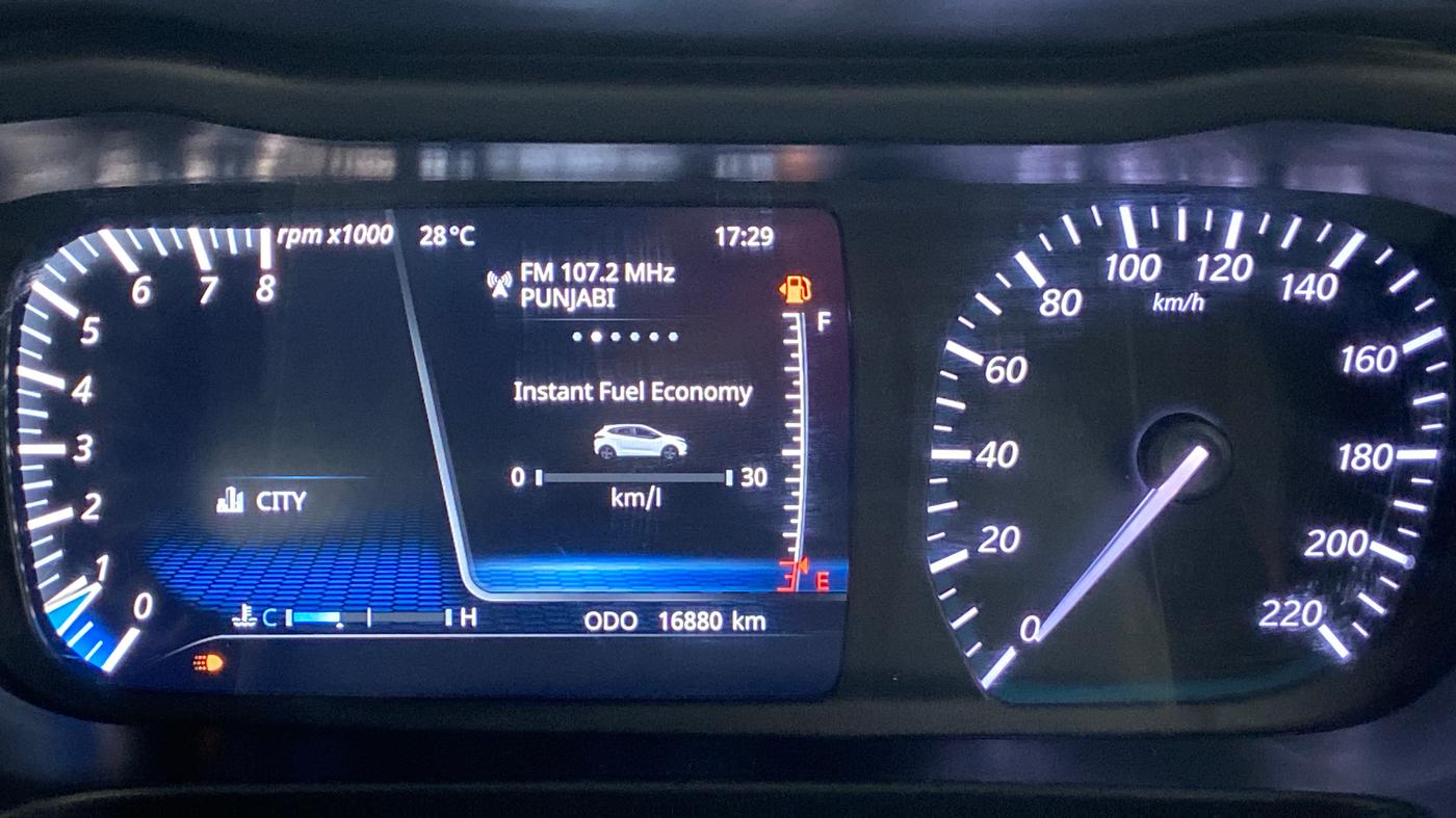 2020 Tata ALTROZ XZ 1.2, Petrol, Manual, 16,908 km, Odometer Image