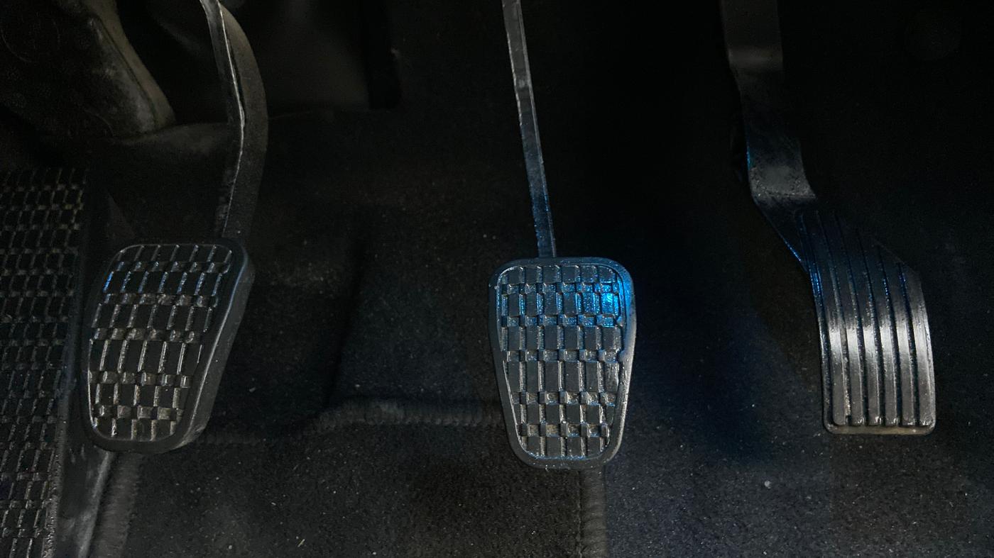 2020 Tata ALTROZ XZ 1.2, Petrol, Manual, 16,908 km, Pedals