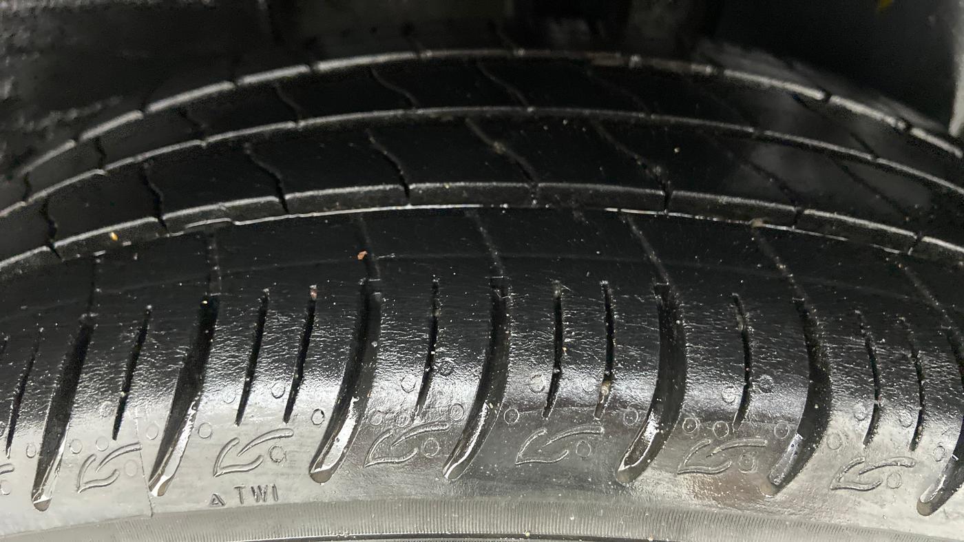 2020 Tata ALTROZ XZ 1.2, Petrol, Manual, 16,908 km, Left Rear Tyre Tread