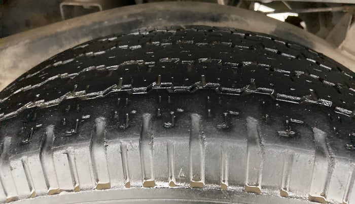 2019 Mahindra Thar CRDI 4x4 6str AC, Diesel, Manual, 60,291 km, Right Rear Tyre Tread