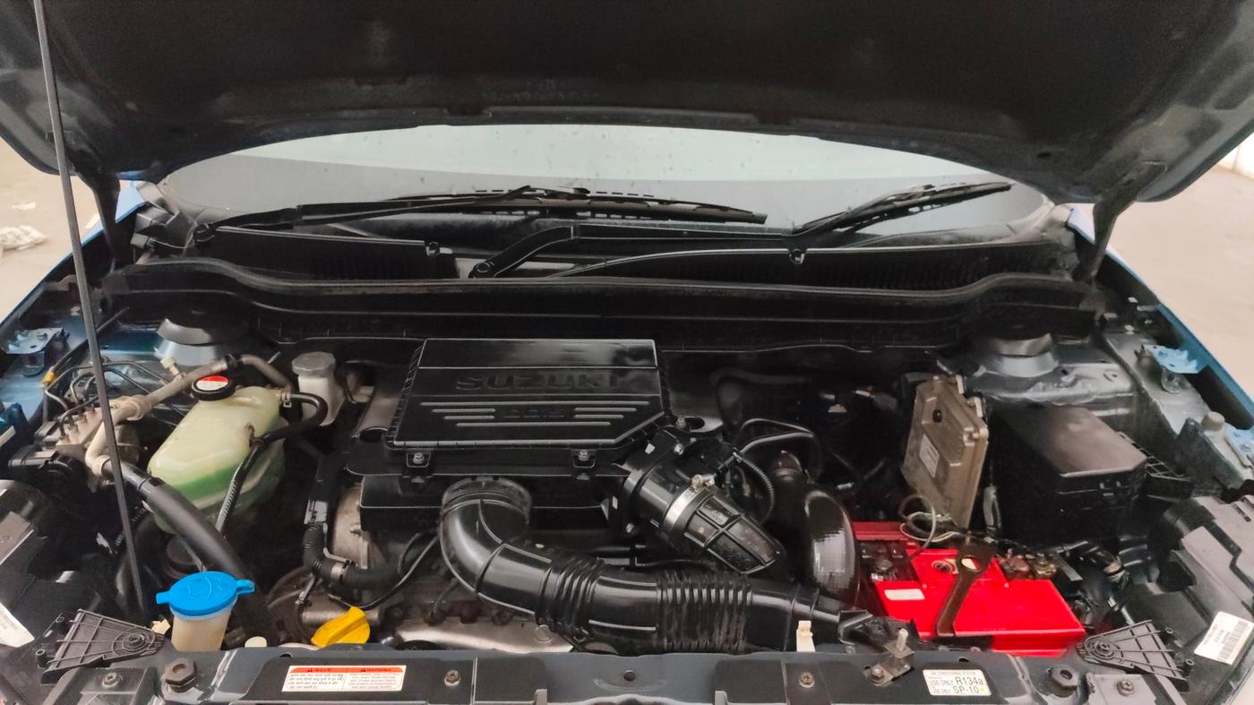 2017 Maruti Vitara Brezza VDI (O), Diesel, Manual, 1,32,540 km, Engine View