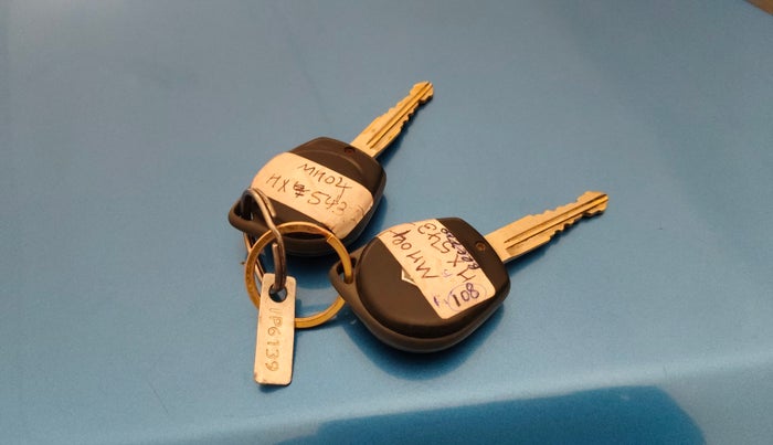 2017 Maruti Vitara Brezza VDI (O), Diesel, Manual, 1,32,540 km, Key Close Up