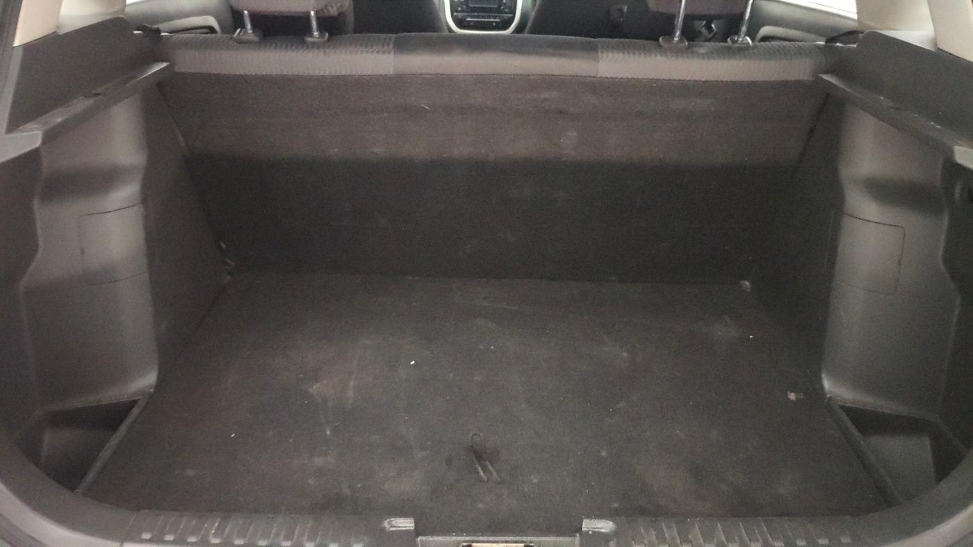 2017 Maruti Vitara Brezza VDI (O), Diesel, Manual, 1,32,540 km, Boot Inside