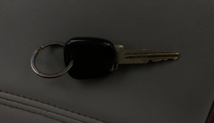 2013 Maruti Alto K10 VXI, Petrol, Manual, 24,226 km, Key Close Up