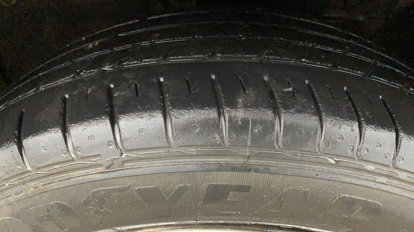 2017 Hyundai Creta E 1.6 PETROL, Petrol, Manual, 42,969 km, Right Front Tyre Tread