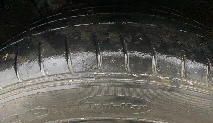 2017 Hyundai Creta E 1.6 PETROL, Petrol, Manual, 42,969 km, Left Front Tyre Tread