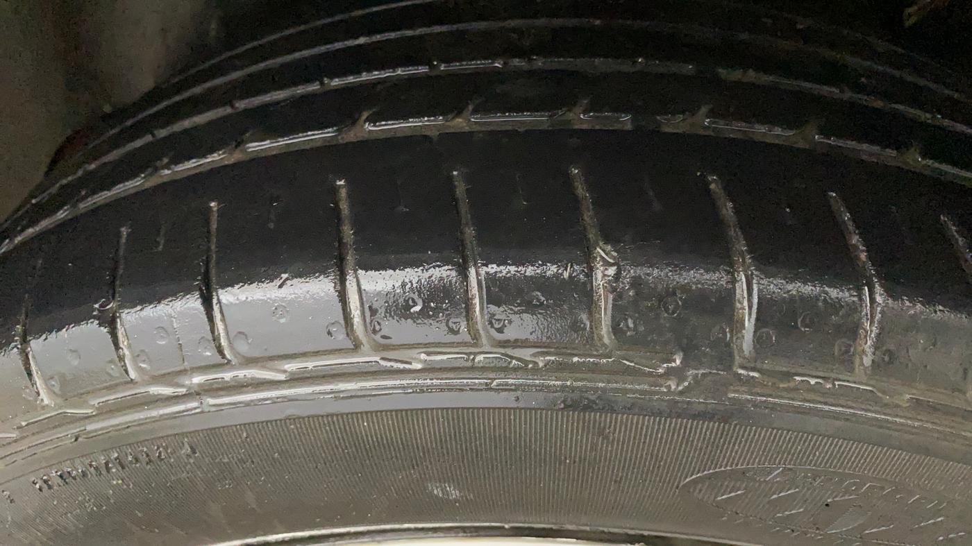 2017 Hyundai Creta E 1.6 PETROL, Petrol, Manual, 42,969 km, Left Rear Tyre Tread