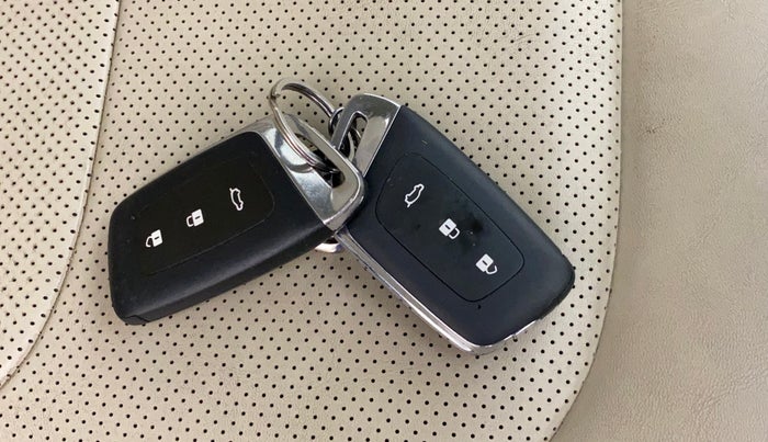 2021 MG HECTOR SHARP 1.5 PETROL CVT, Petrol, Automatic, 38,523 km, Key Close Up