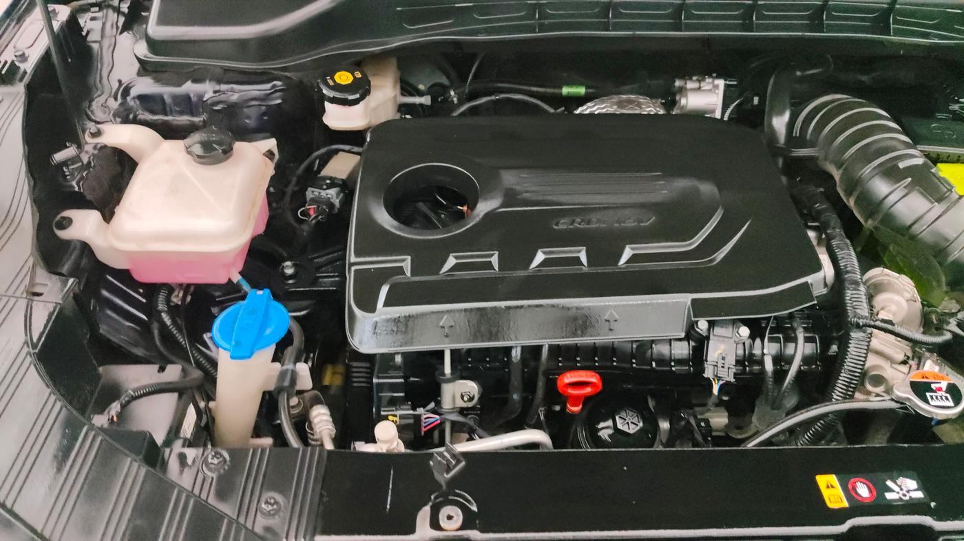 2023 KIA CARENS LUXURY PLUS IMT 1.5 DIESEL IMT, Diesel, Manual, 80,720 km, Engine View - Right