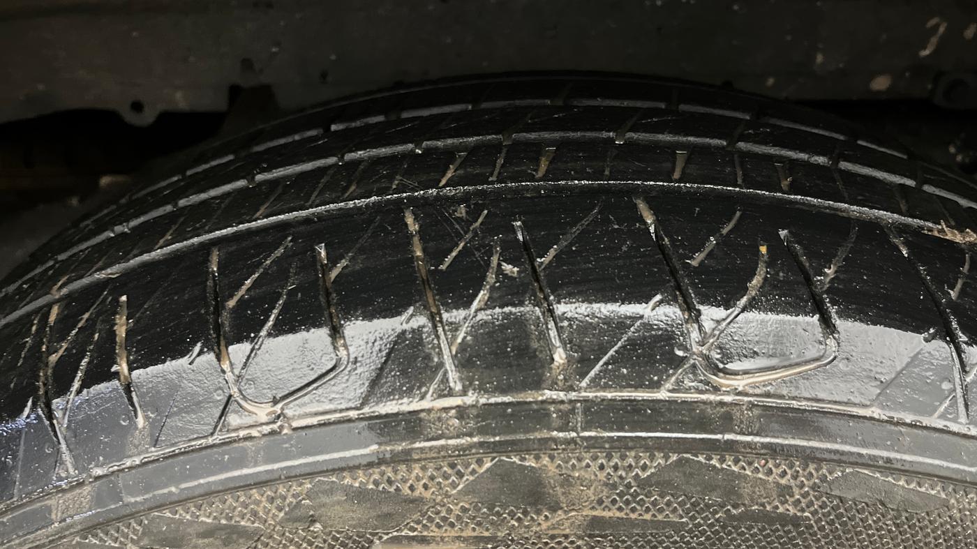2023 Mahindra SCORPIO CLASSIC S11 7STR, Diesel, Manual, 45,154 km, Right Rear Tyre Tread
