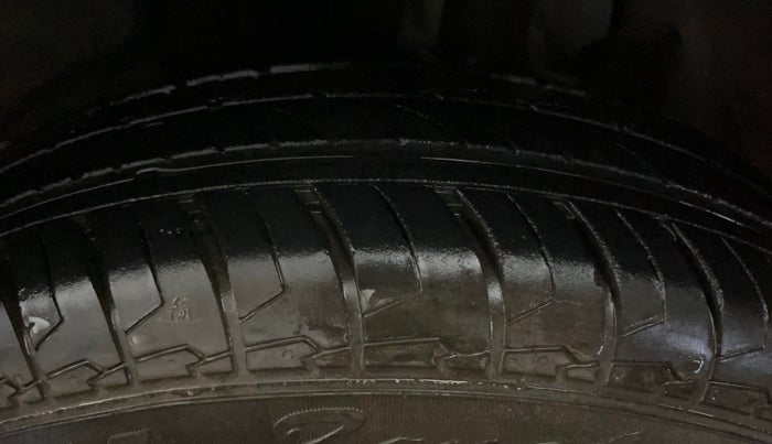 2024 Maruti Swift LXI, Petrol, Manual, 6,830 km, Left Rear Tyre Tread