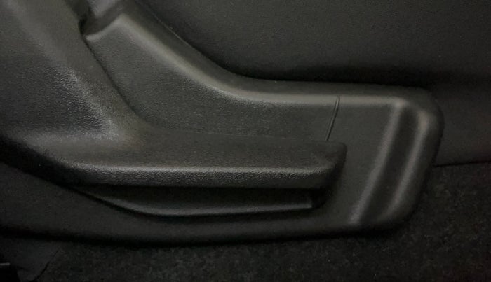 2024 Maruti Swift LXI, Petrol, Manual, 6,830 km, Driver Side Adjustment Panel