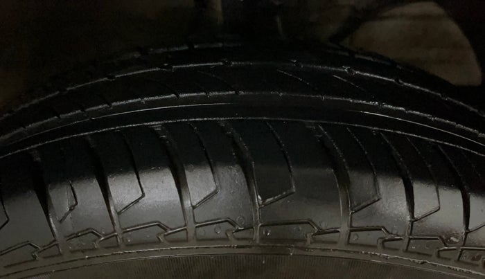 2024 Maruti Swift LXI, Petrol, Manual, 6,830 km, Right Front Tyre Tread