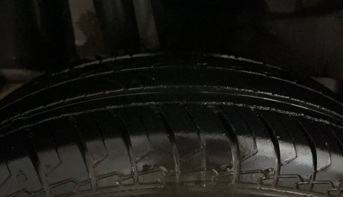 2024 Maruti Swift LXI, Petrol, Manual, 6,830 km, Right Rear Tyre Tread