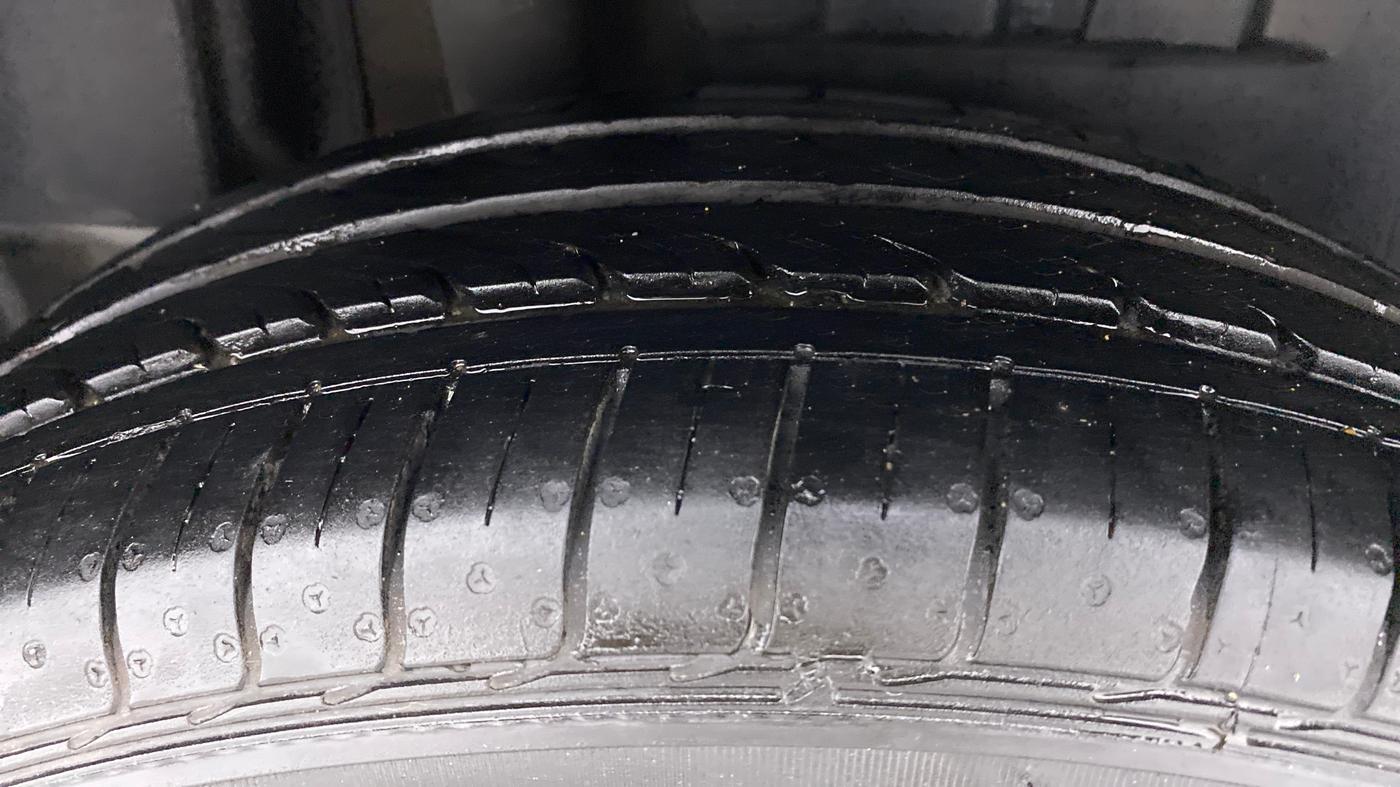 2017 Maruti Dzire ZDI Plus AMT, Diesel, Automatic, 78,341 km, Right Rear Tyre Tread