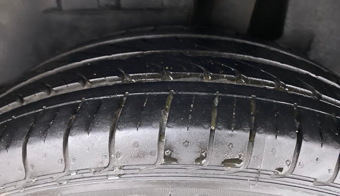 2017 Maruti Dzire ZDI Plus AMT, Diesel, Automatic, 78,341 km, Left Rear Tyre Tread