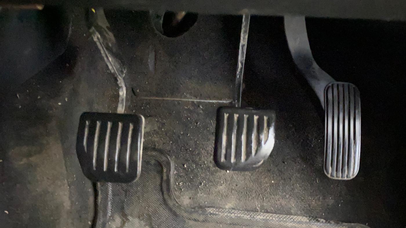 2019 Tata Harrier XZ 2.0L, Diesel, Manual, 97,062 km, Pedals
