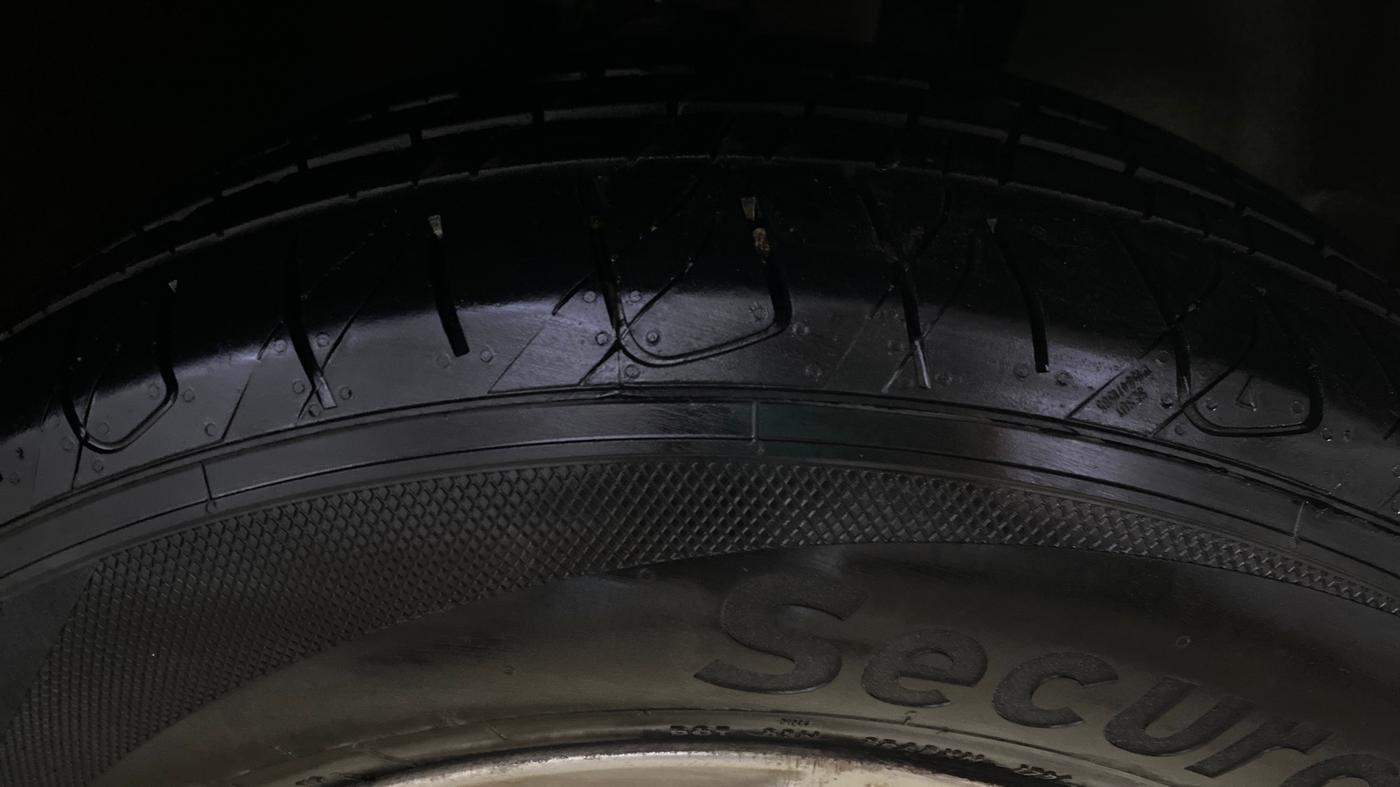 2019 Tata Harrier XZ 2.0L, Diesel, Manual, 97,062 km, Right Front Tyre Tread