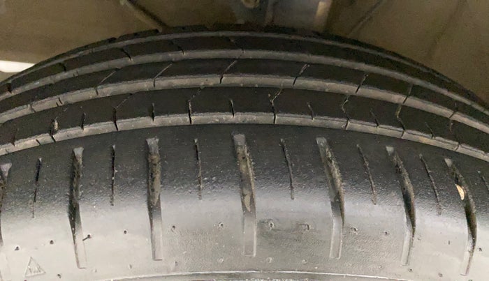 2021 Toyota Glanza G, Petrol, Manual, 5,746 km, Left Front Tyre Tread