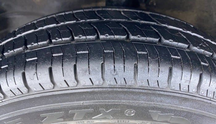 2010 Maruti Wagon R 1.0 LXI, Petrol, Manual, 48,998 km, Left Front Tyre Tread
