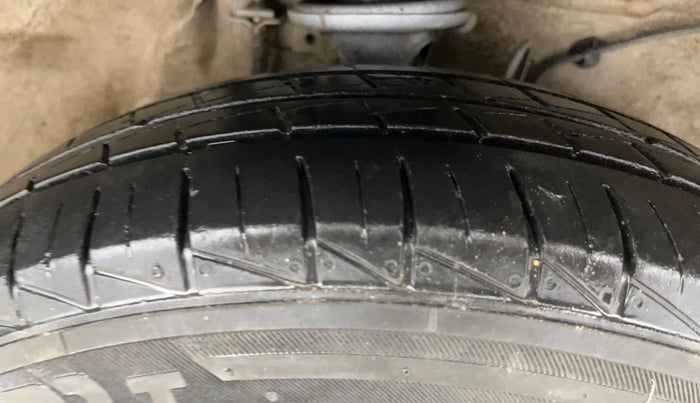 2020 Maruti Alto LXI, Petrol, Manual, 67,101 km, Right Front Tyre Tread