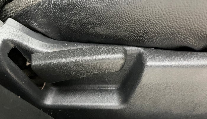 2020 Maruti Alto LXI, Petrol, Manual, 67,101 km, Driver Side Adjustment Panel