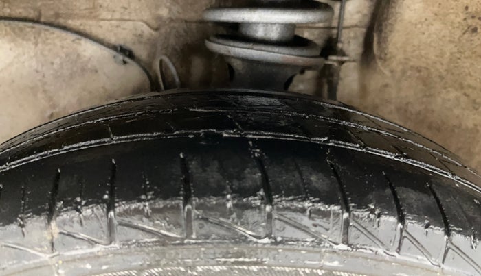 2020 Maruti Alto LXI, Petrol, Manual, 67,101 km, Left Front Tyre Tread
