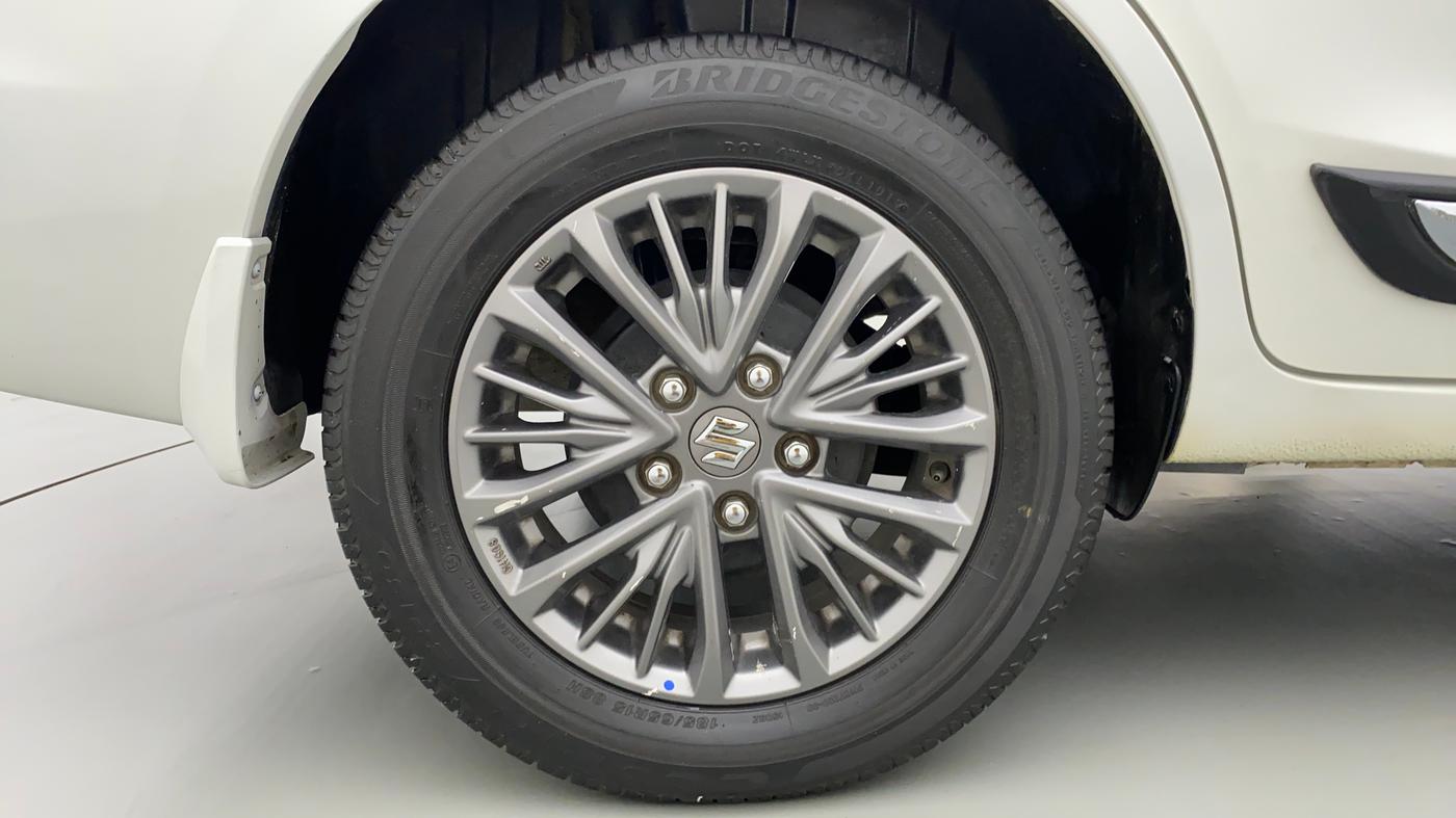 2019 Maruti Ertiga ZXI SMART HYBRID AT, Petrol, Automatic, 46,354 km, Right Rear Wheel