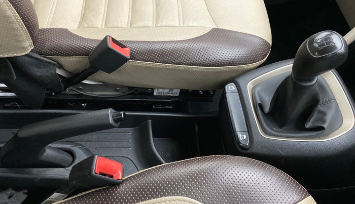 2021 Hyundai NEW SANTRO 1.1 ERA EXICUTIVE, Petrol, Manual, 28,614 km, Gear Lever