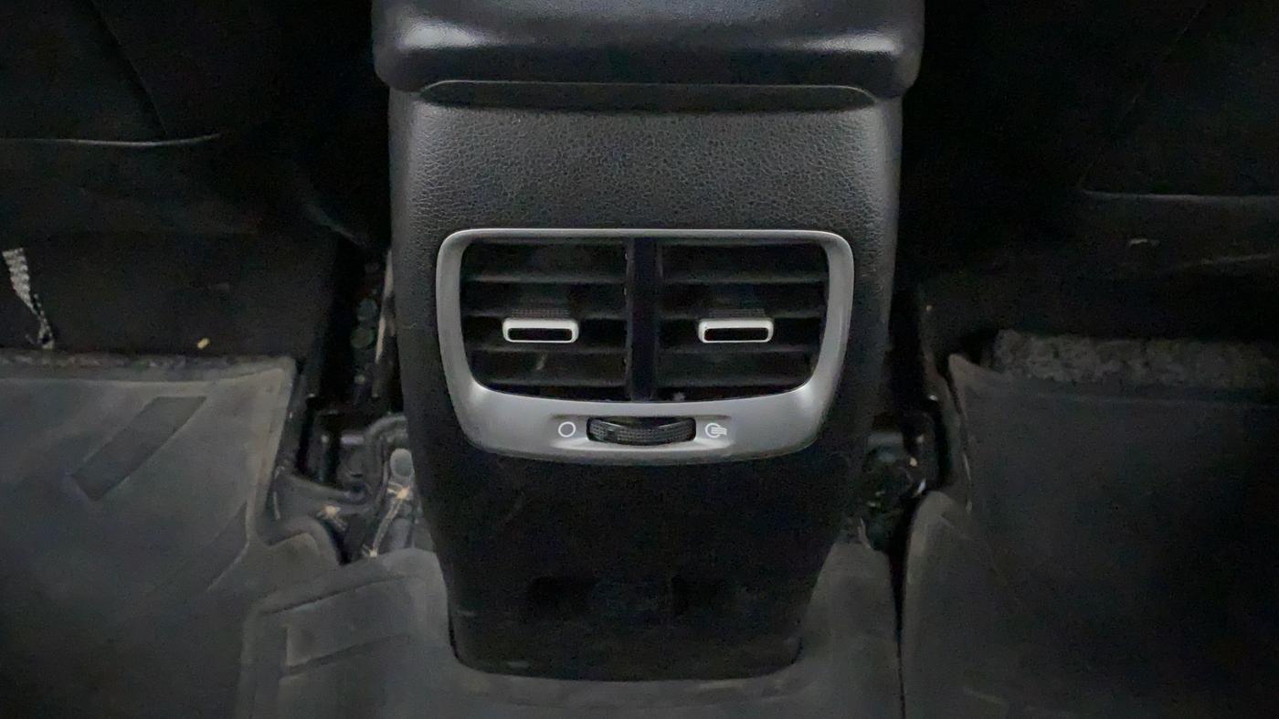 2019 Hyundai VENUE 1.0 TURBO GDI SX+ AT, Petrol, Automatic, 28,245 km, Rear AC Vents