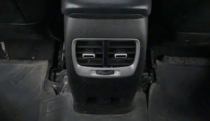 2019 Hyundai VENUE 1.0 TURBO GDI SX+ AT, Petrol, Automatic, 28,245 km, Rear AC Vents