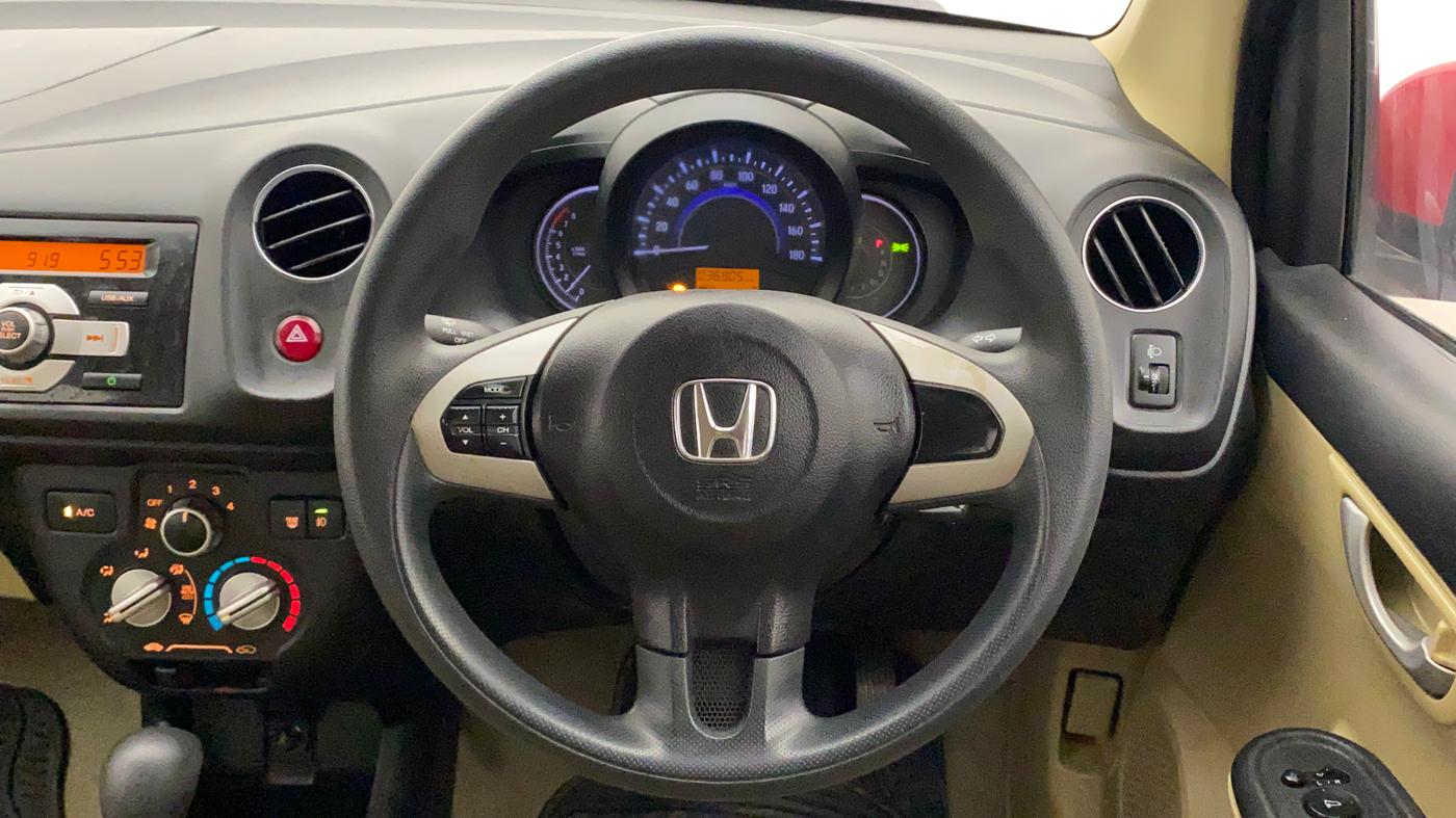 2015 Honda Brio VX AT, Petrol, Automatic, 36,905 km, Steering Wheel Close Up
