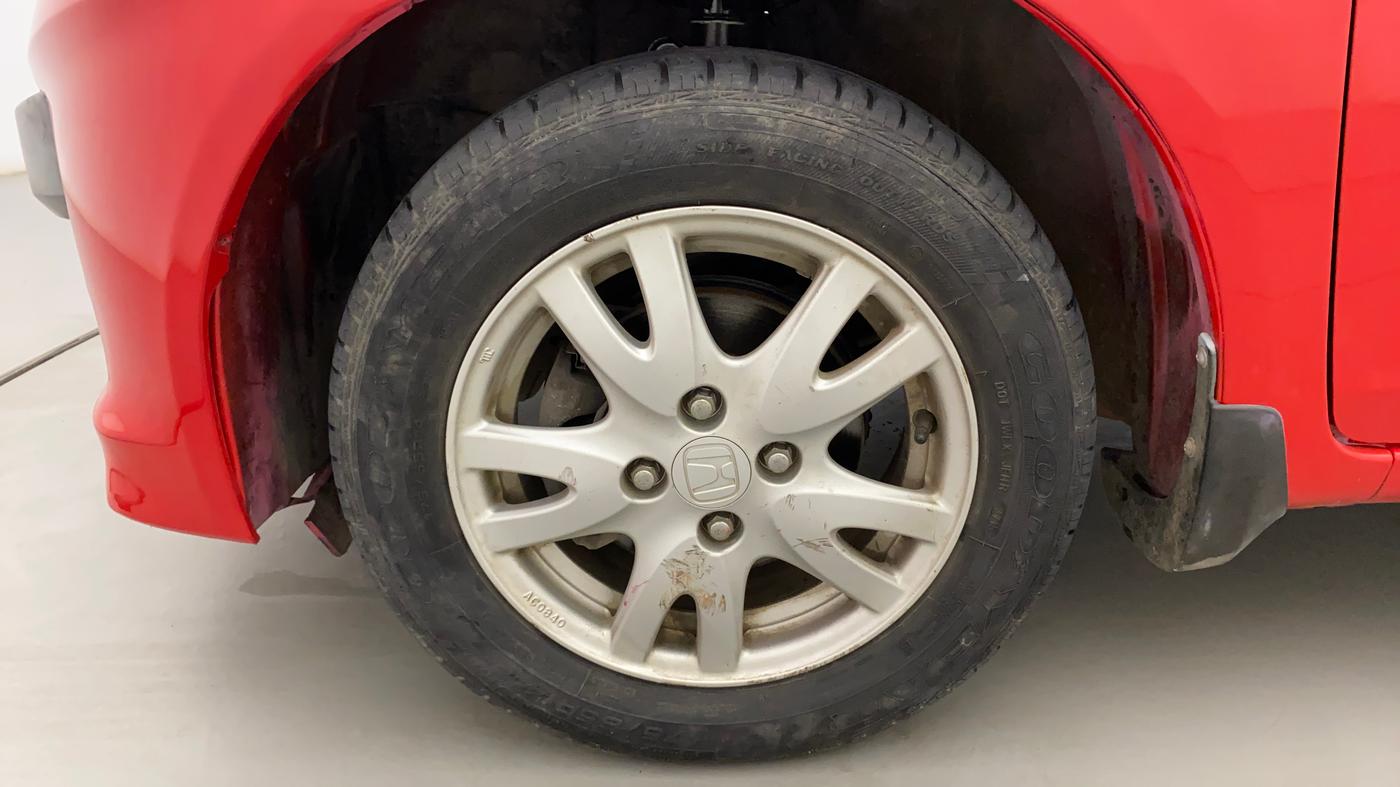 2015 Honda Brio VX AT, Petrol, Automatic, 36,905 km, Left Front Wheel