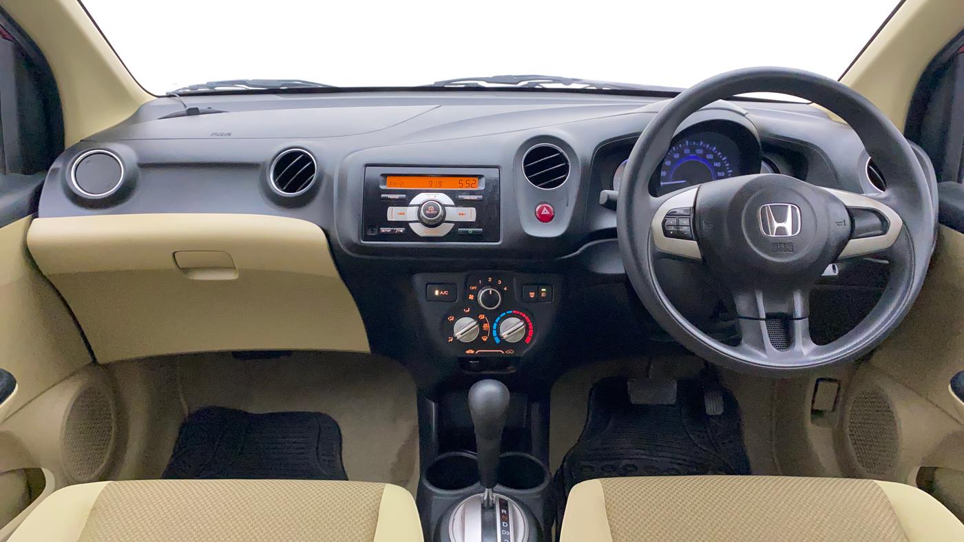 2015 Honda Brio VX AT, Petrol, Automatic, 36,905 km, Dashboard