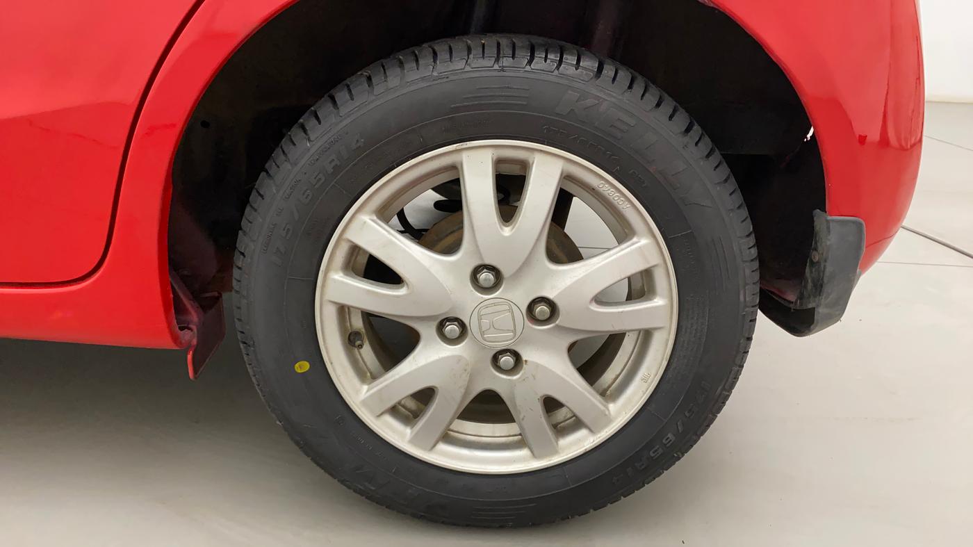 2015 Honda Brio VX AT, Petrol, Automatic, 36,905 km, Left Rear Wheel