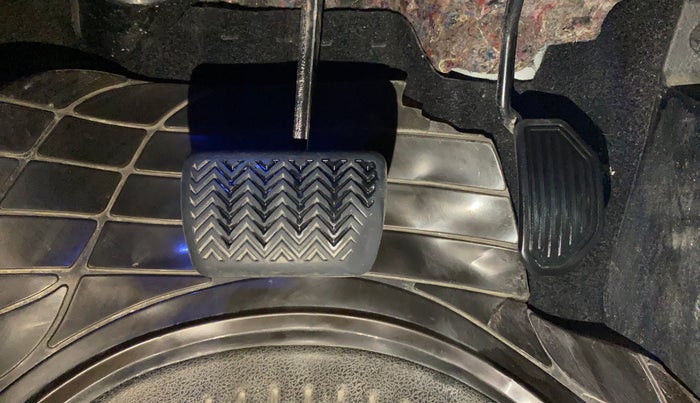 2015 Toyota Corolla Altis VL CVT PETROL, Petrol, Automatic, 1,12,439 km, Pedals