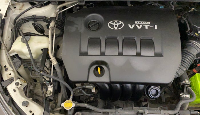 2015 Toyota Corolla Altis VL CVT PETROL, Petrol, Automatic, 1,12,439 km, Engine View - Right