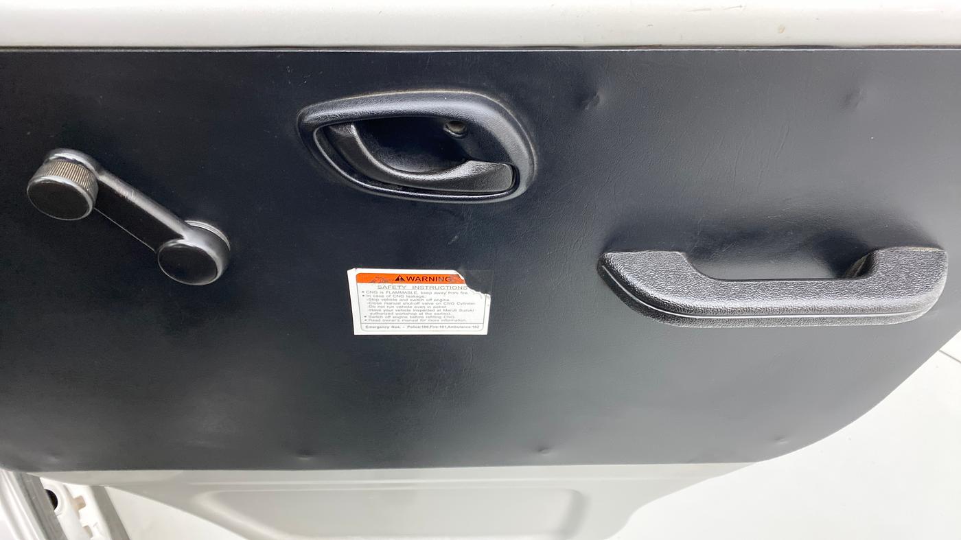 2020 Maruti Eeco 5 STR CNG WITH AC PLUSHTR, CNG, Manual, 29,492 km, Driver Side Door Panels Control