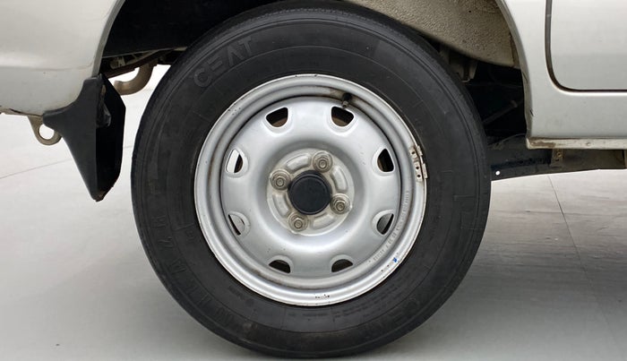 2020 Maruti Eeco 5 STR CNG WITH AC PLUSHTR, CNG, Manual, 29,492 km, Right Rear Wheel