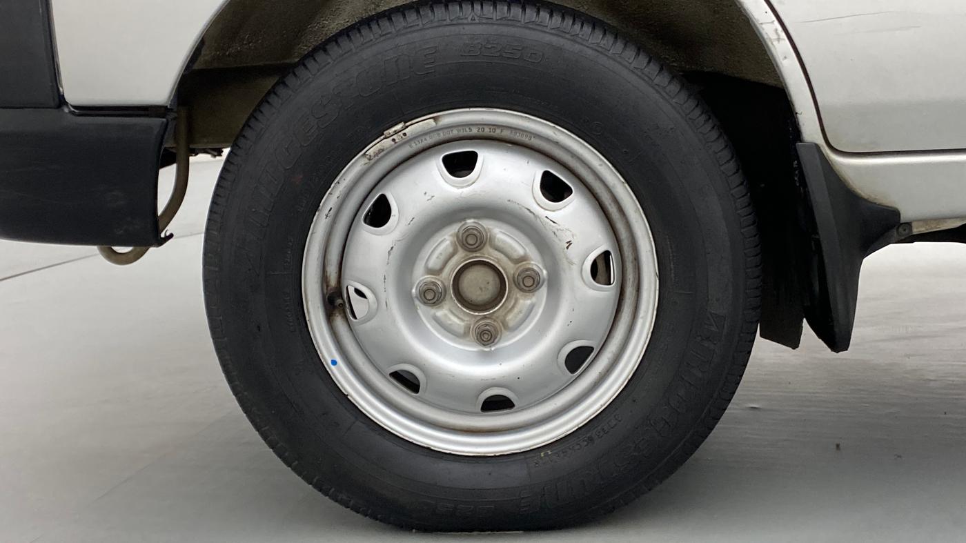 2020 Maruti Eeco 5 STR CNG WITH AC PLUSHTR, CNG, Manual, 29,492 km, Left Front Wheel