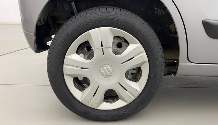 2016 Maruti Wagon R 1.0 VXI AMT, Petrol, Automatic, 93,725 km, Right Rear Wheel