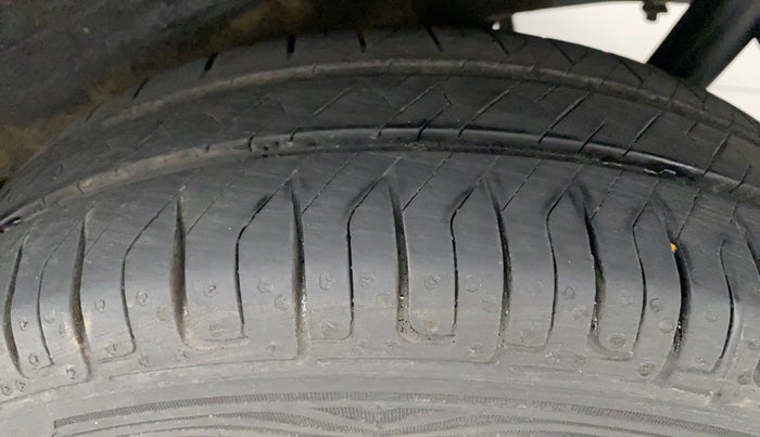 2016 Maruti Wagon R 1.0 VXI AMT, Petrol, Automatic, 93,725 km, Left Rear Tyre Tread