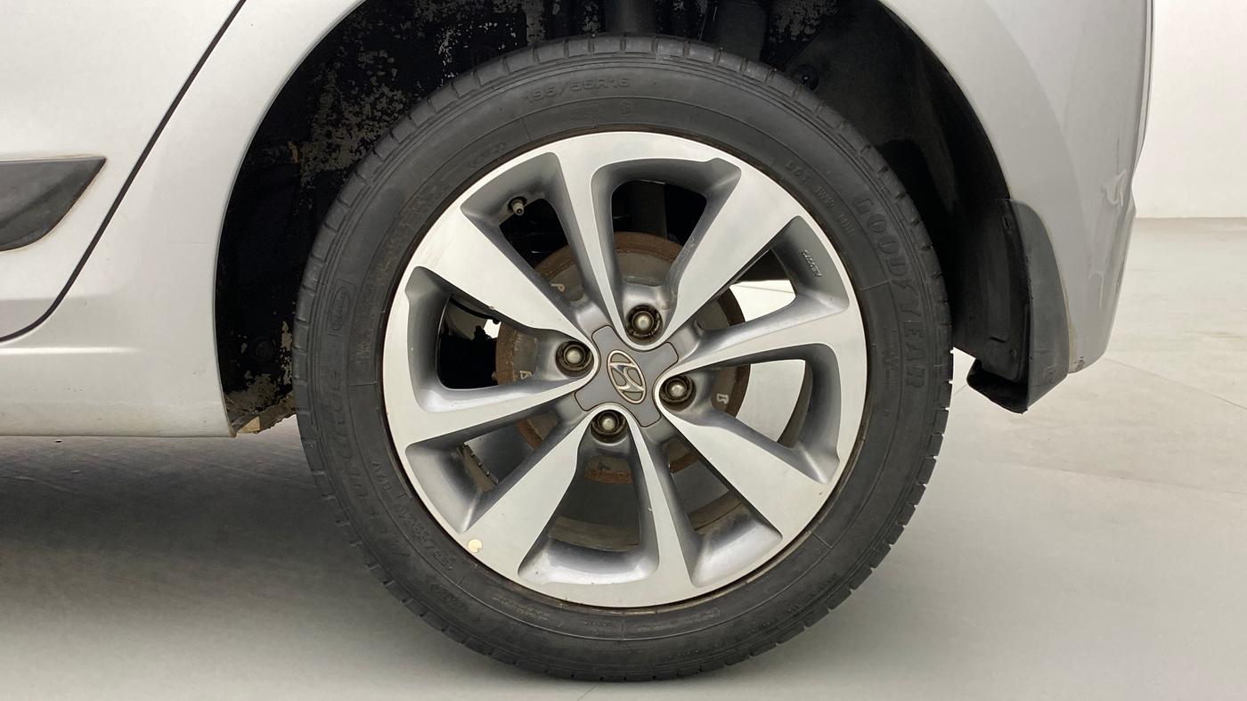 2017 Hyundai Elite i20 ASTA 1.2 (O), Petrol, Manual, 27,575 km, Left Rear Wheel