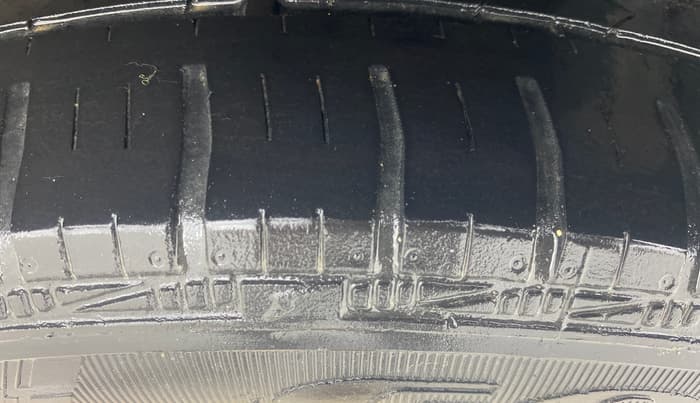 2015 Hyundai Xcent S (O) 1.2, Petrol, Manual, 80,320 km, Left Rear Tyre Tread