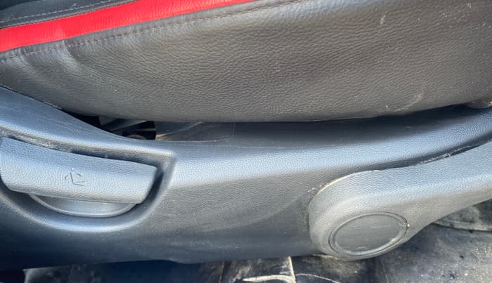 2015 Hyundai Xcent S (O) 1.2, Petrol, Manual, 80,320 km, Driver Side Adjustment Panel