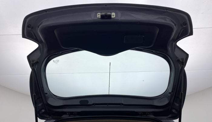 2017 Hyundai Grand i10 SPORTZ 1.2 KAPPA VTVT, CNG, Manual, 51,075 km, Boot Door Open