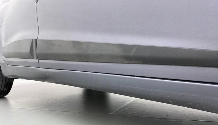 2017 Hyundai Grand i10 SPORTZ 1.2 KAPPA VTVT, CNG, Manual, 51,075 km, Right running board - Slightly dented