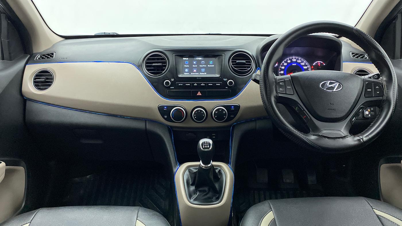 2017 Hyundai Grand i10 SPORTZ 1.2 KAPPA VTVT, CNG, Manual, 51,075 km, Dashboard